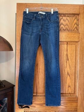 Levi's Mid Rise Skinny Jeans in Dark Indigo
